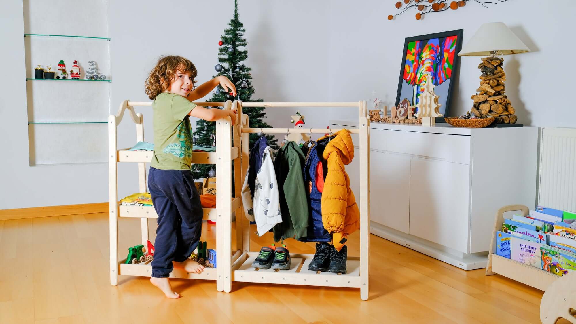 Children’s wooden good clothes racks