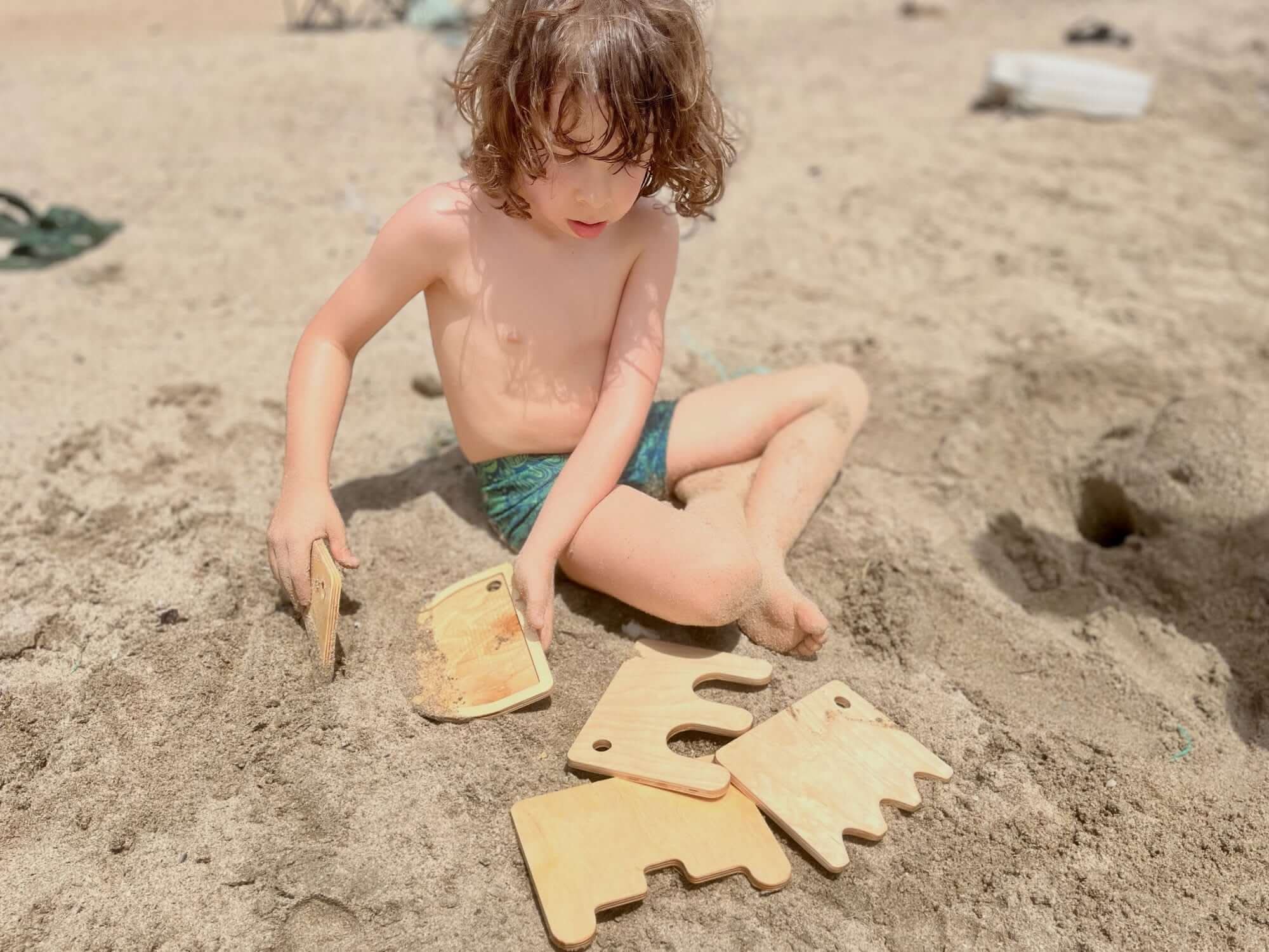 Montessori Wooden Shovel Set: Eco-Friendly Play for Kids - Kidodido