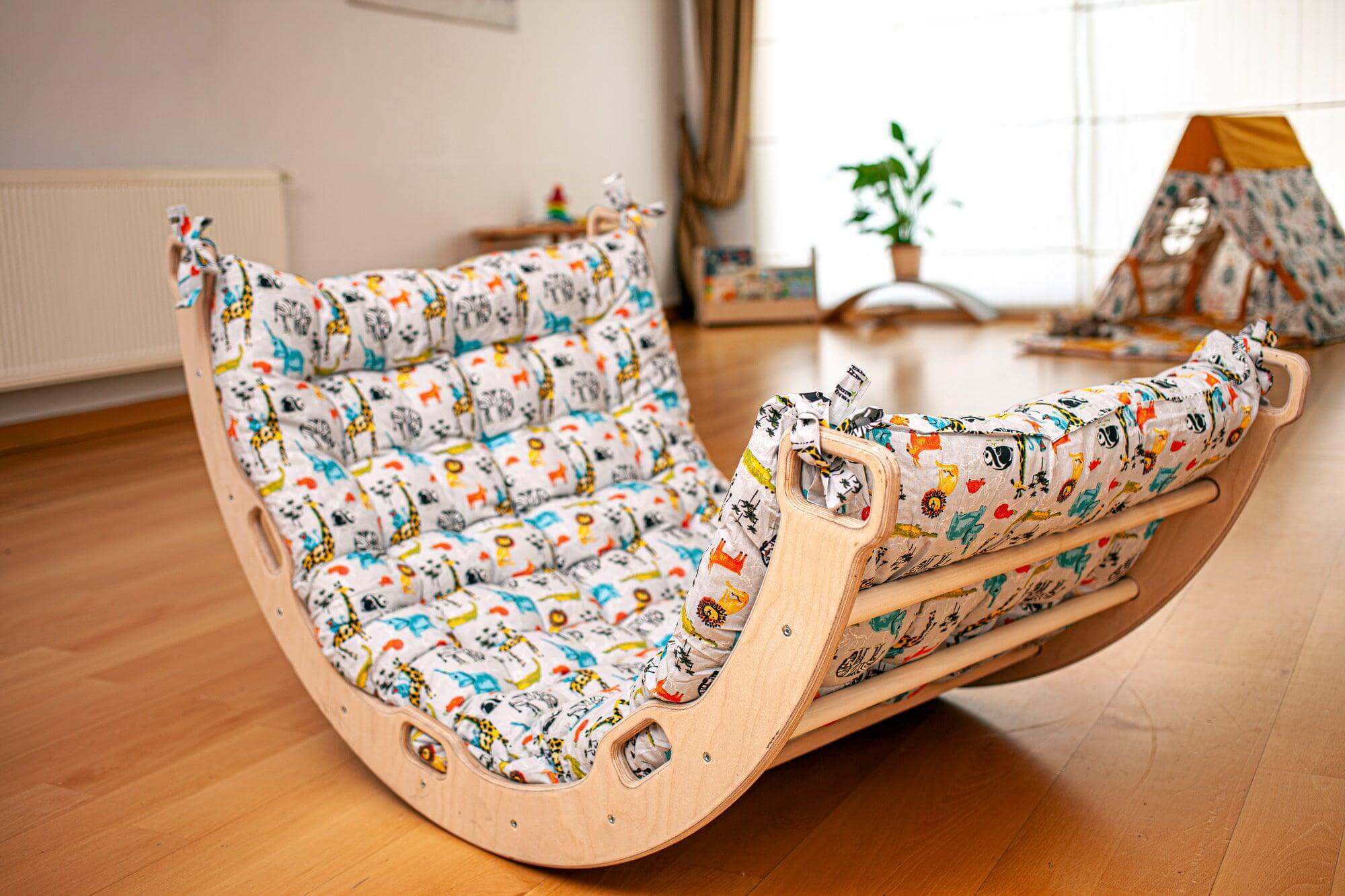Montessori Climber Arch with Safari Pillow - Kidodido